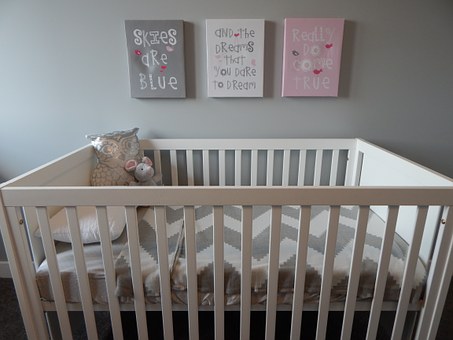 Quelle décoration choisir pour la chambre de son bébé ?