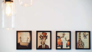 tableau au mur