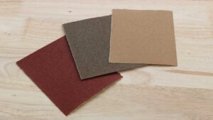 papier de verre de trois couleurs