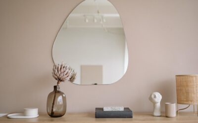 Utiliser des miroirs pour agrandir visuellement une pièce